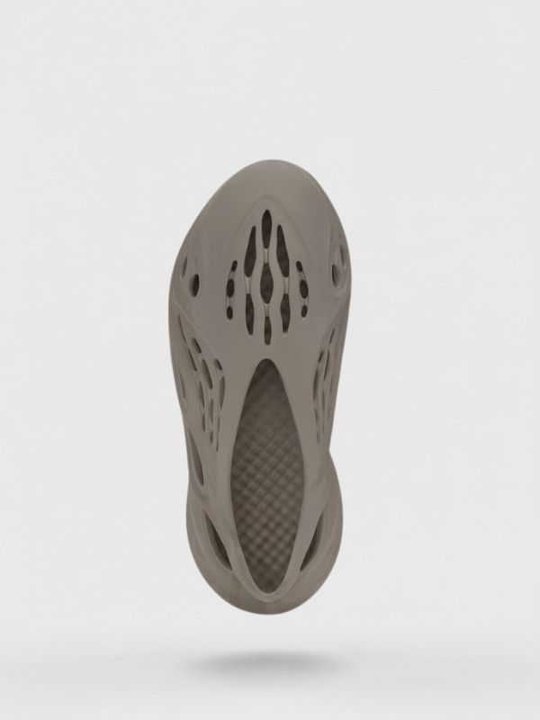 Giày Adidas Foam Runner